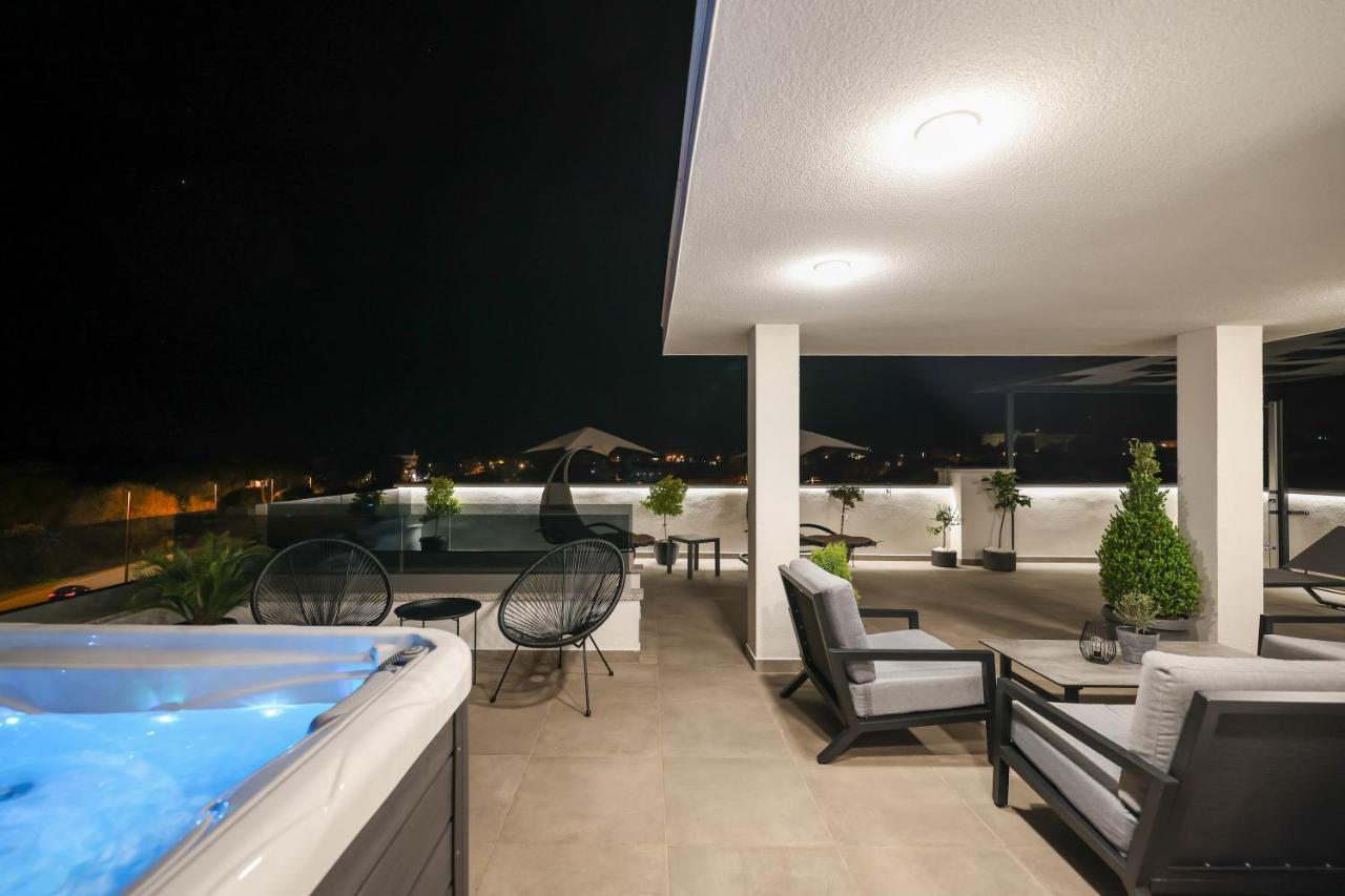 זאדאר Leonardo Luxury Residence 2 Penthouse With Jacuzzi מראה חיצוני תמונה